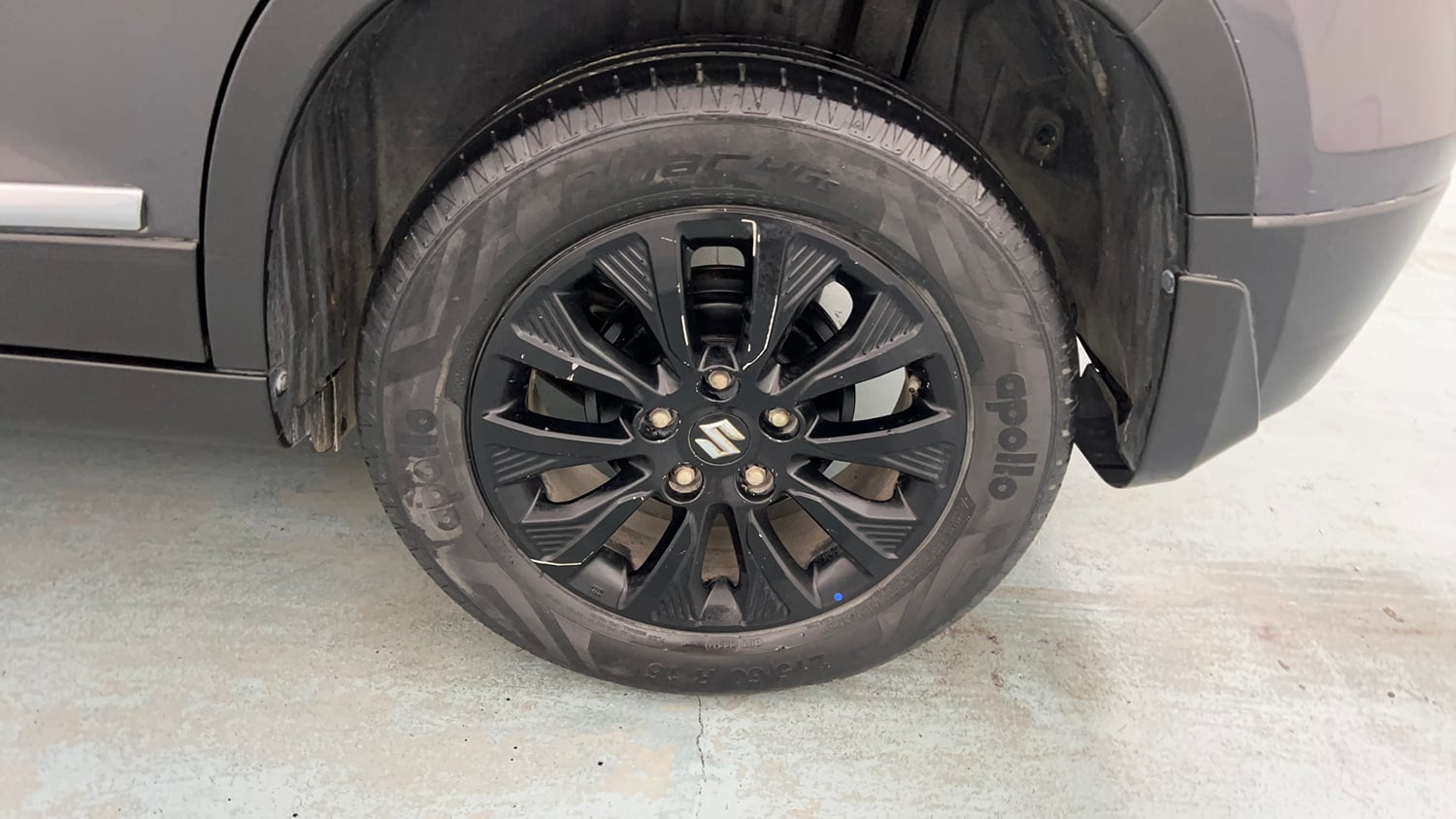 Used 2022 maruti-suzuki Vitara Brezza ZXi Petrol Manual tyres LEFT REAR TYRE RIM VIEW