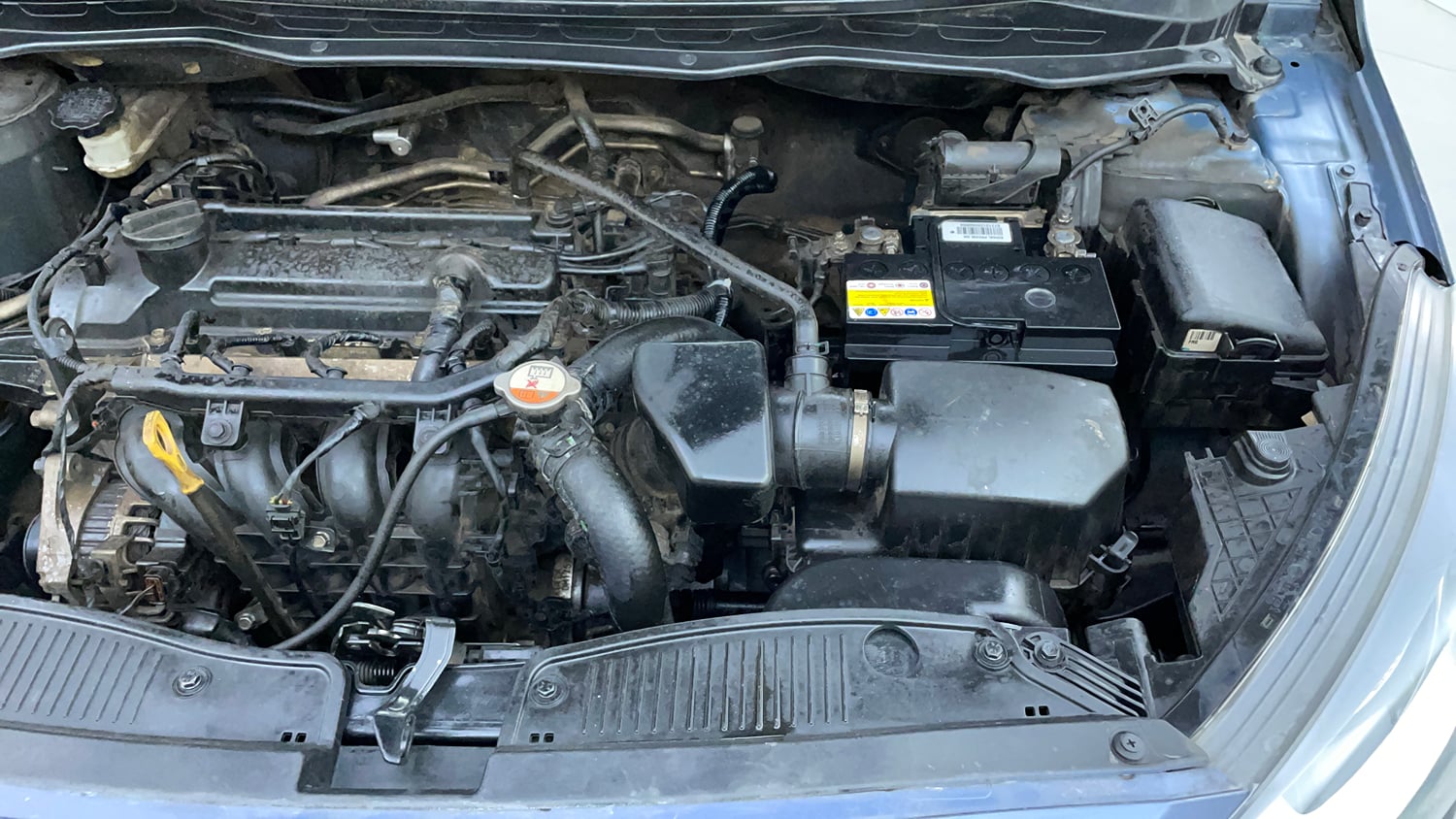 Used 2013 Hyundai i20 Magna (O) 1.2 Petrol Manual engine ENGINE LEFT SIDE VIEW