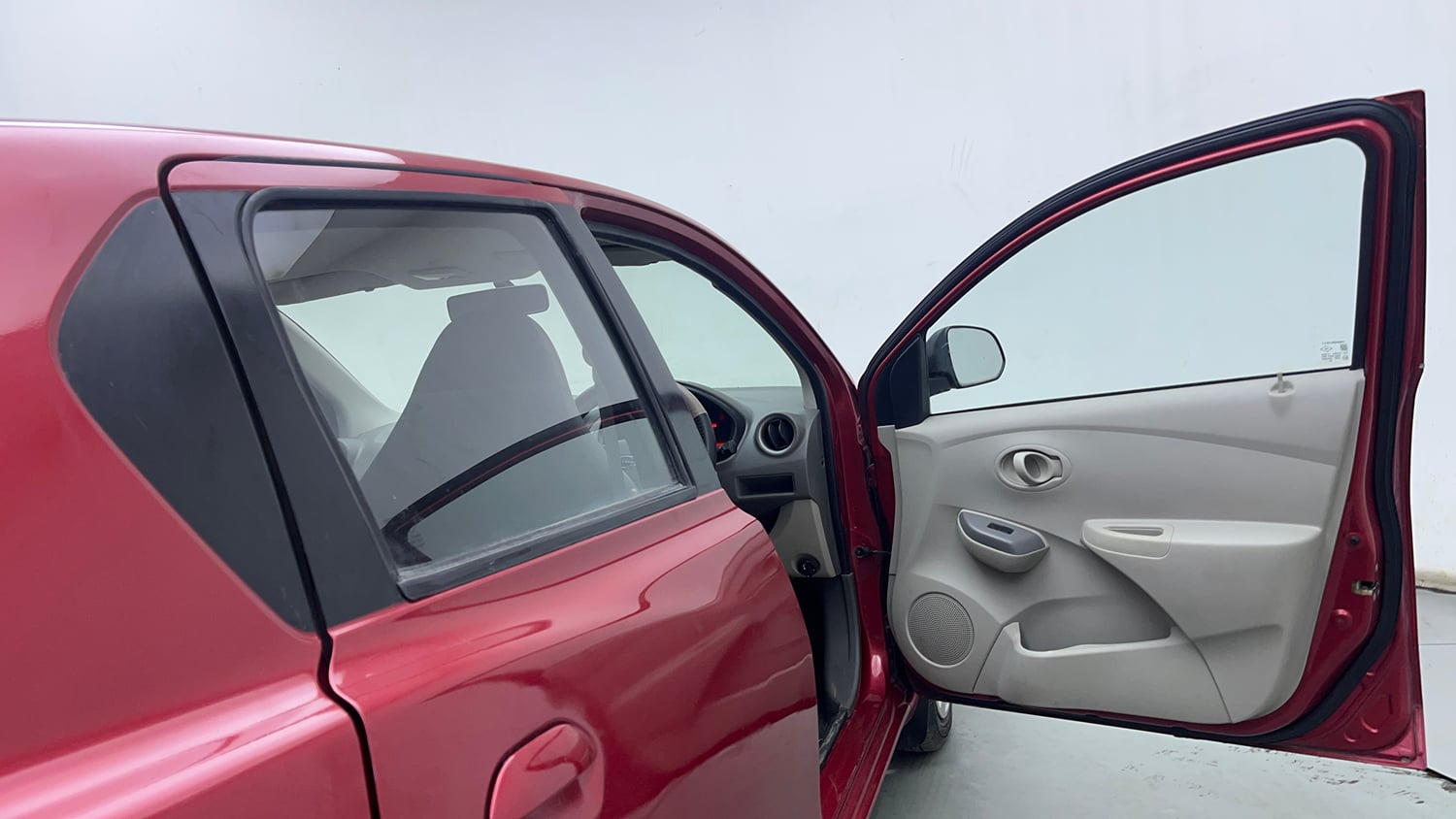 Used 2016 Datsun GO T Petrol Manual interior RIGHT FRONT DOOR OPEN VIEW