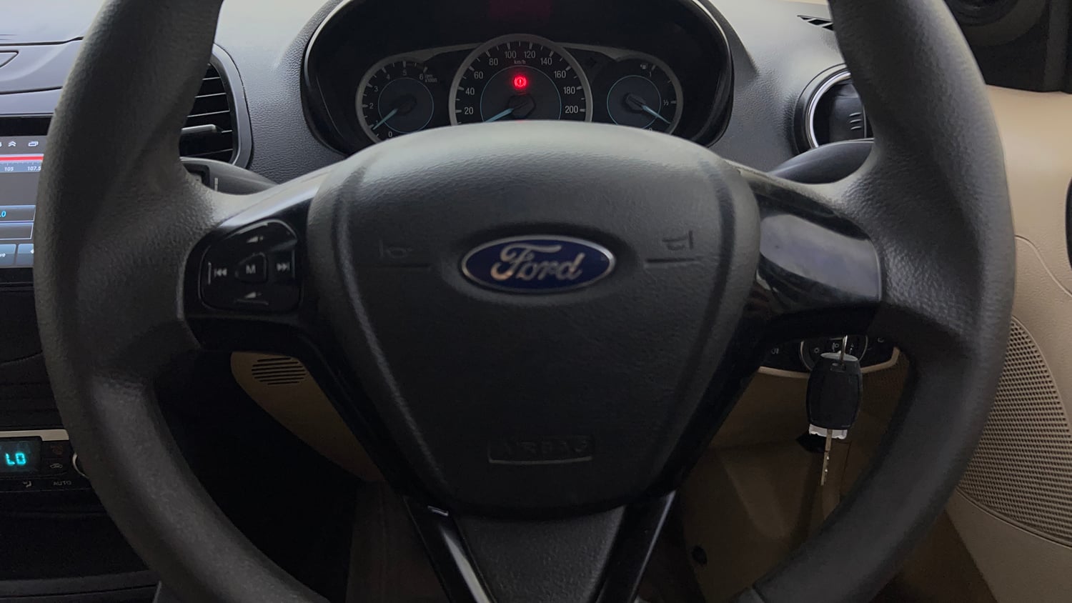 Used 2016 Ford Figo Aspire Titanium1.5 TDCi Diesel Manual top_features Airbags