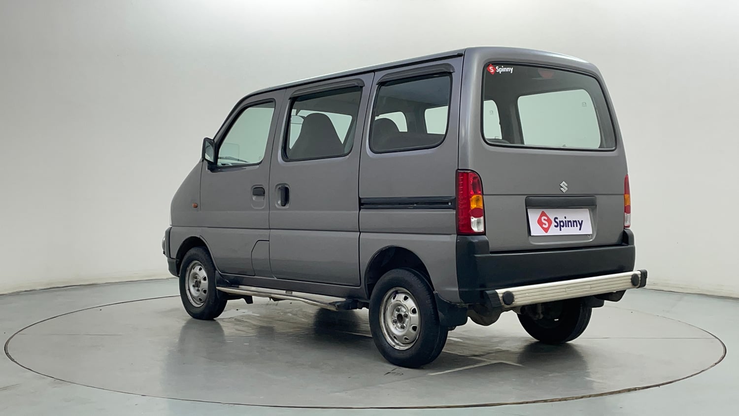 Used 2015 Maruti Suzuki Eeco 5 STR WITH A/C+HTR Petrol Manual exterior LEFT REAR CORNER VIEW