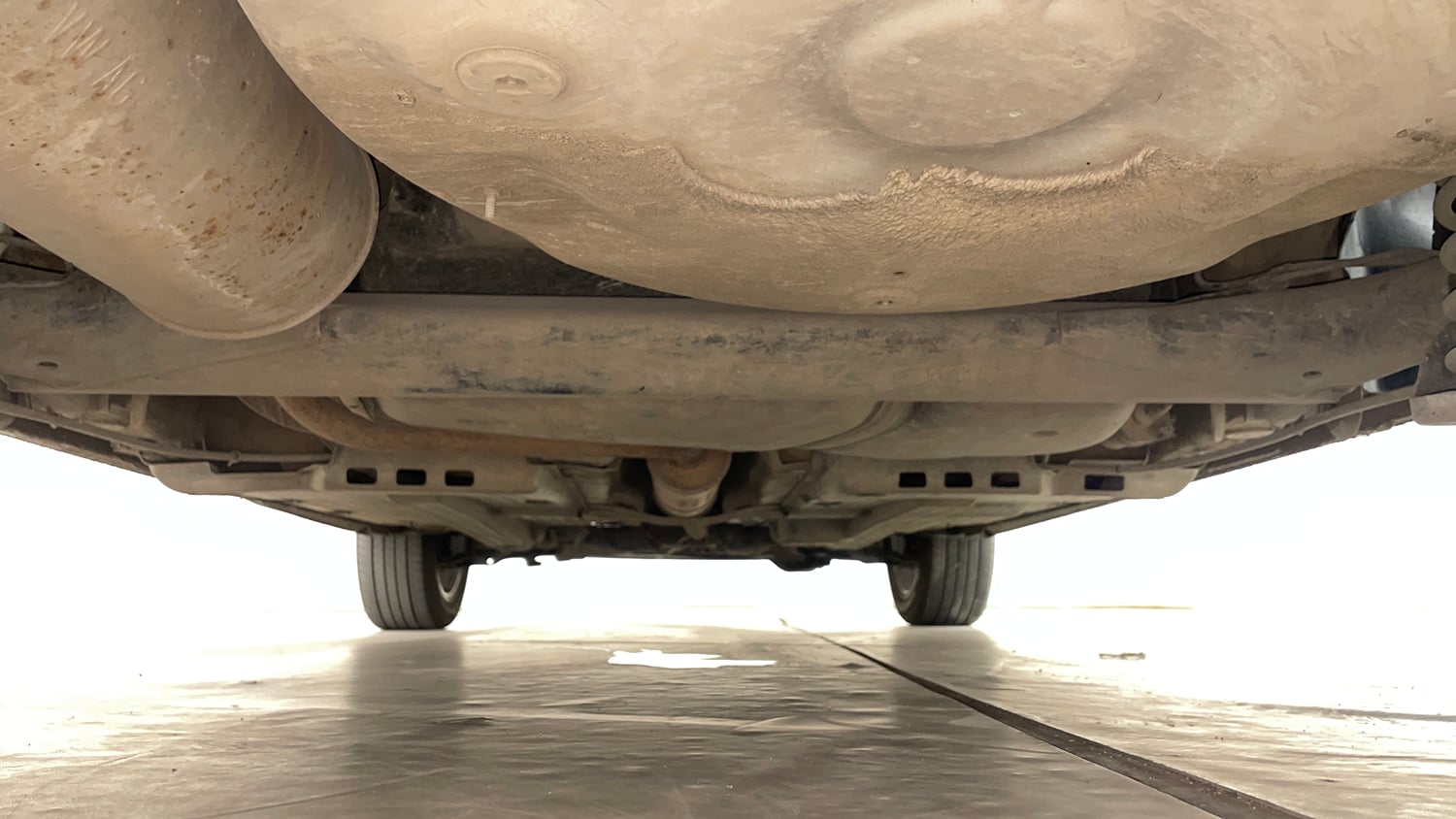 Used 2018 Volkswagen Polo Highline Plus 1.0 (P) 16 Alloy Petrol Manual extra REAR UNDERBODY VIEW (TAKEN FROM REAR)