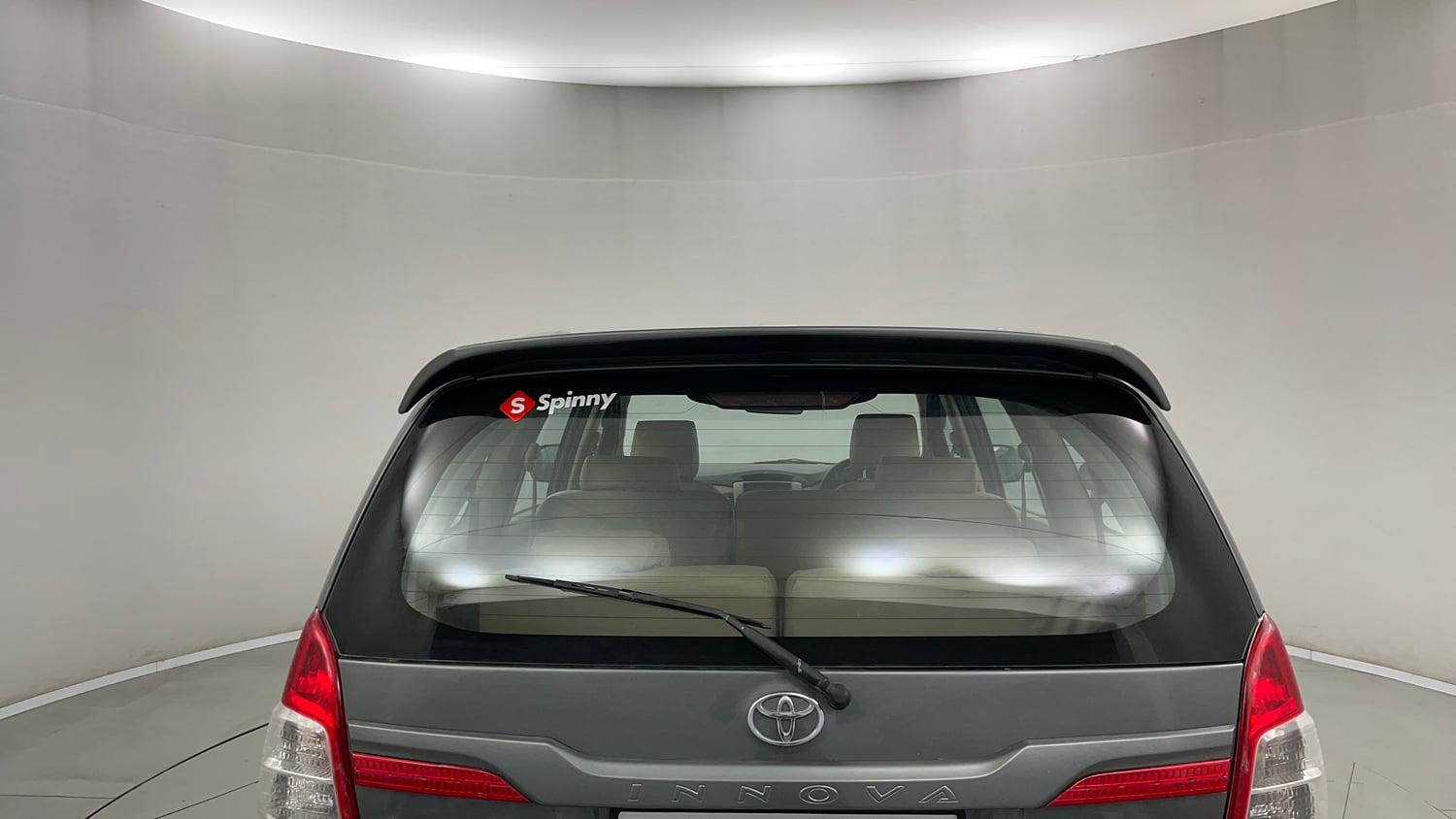 Used 2013 Toyota Innova 2.5 GX 8 STR BS-III Diesel Manual exterior BACK WINDSHIELD VIEW