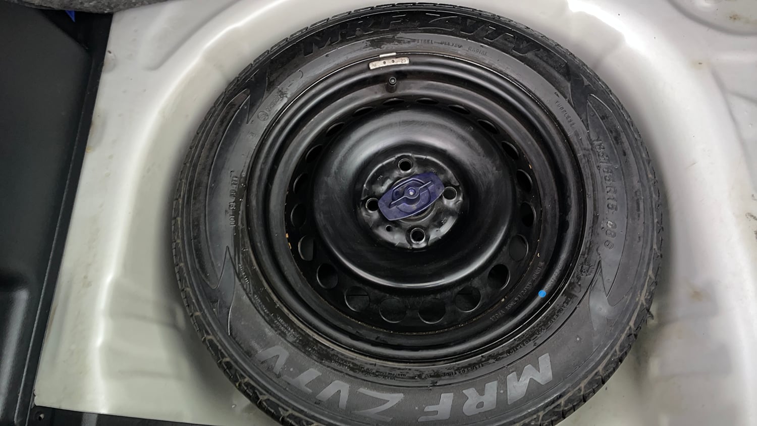 Used 2017 Maruti Suzuki Baleno Delta 1.2 Petrol Manual tyres SPARE TYRE VIEW
