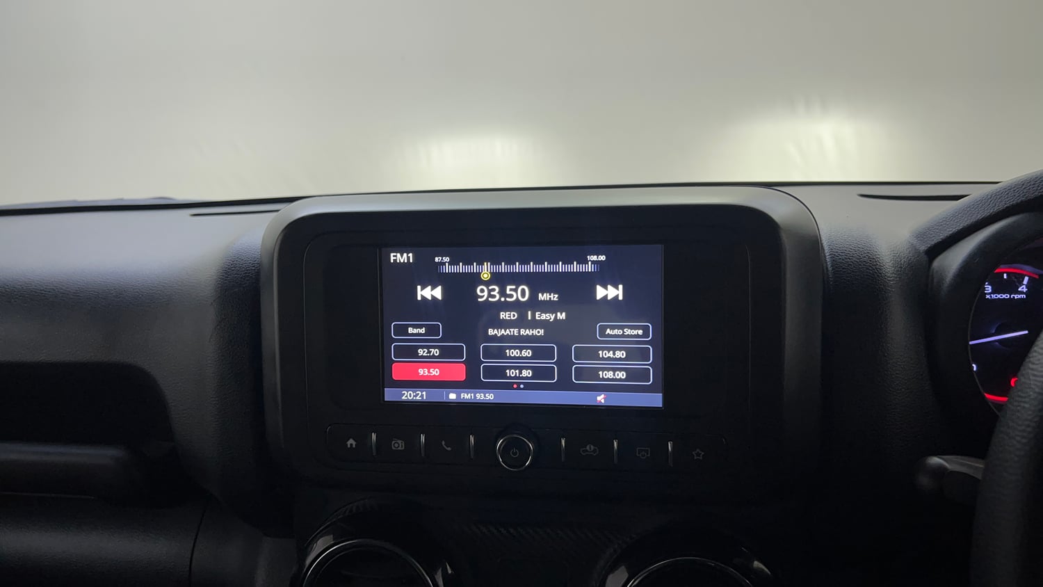 Used 2021 mahindra Thar LX Hard Top Petrol MT 4WD Petrol Manual top_features Integrated (in-dash) music system