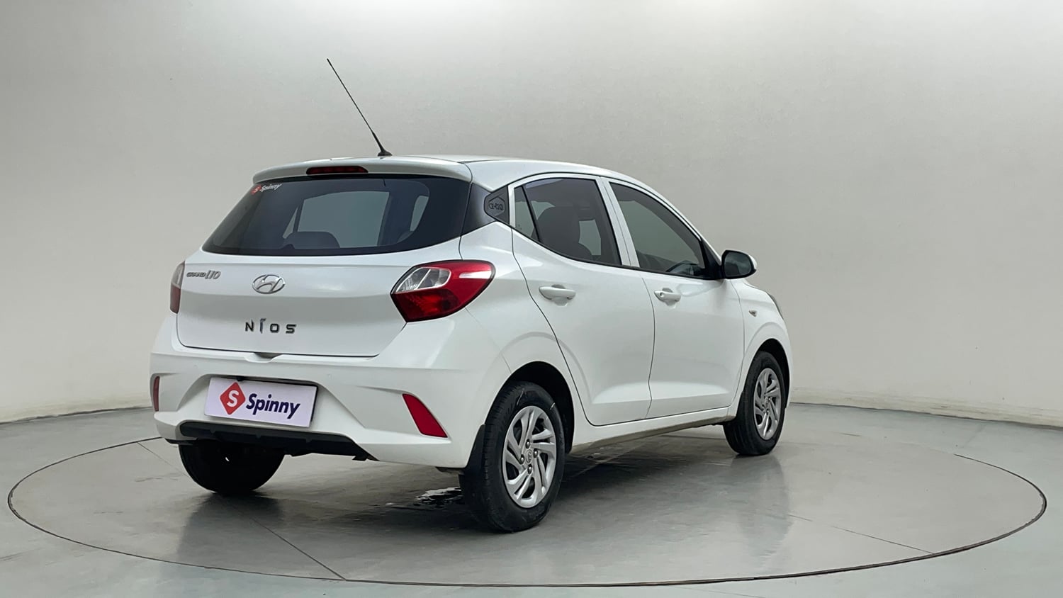 Used 2022 Hyundai Grand i10 Nios Magna 1.2 Kappa VTVT Petrol Manual exterior RIGHT REAR CORNER VIEW