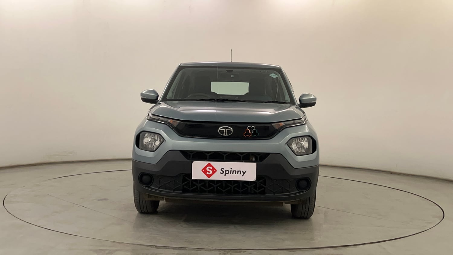 Used 2025 Tata Punch Adventure Plus iCNG Cng Manual exterior FRONT VIEW