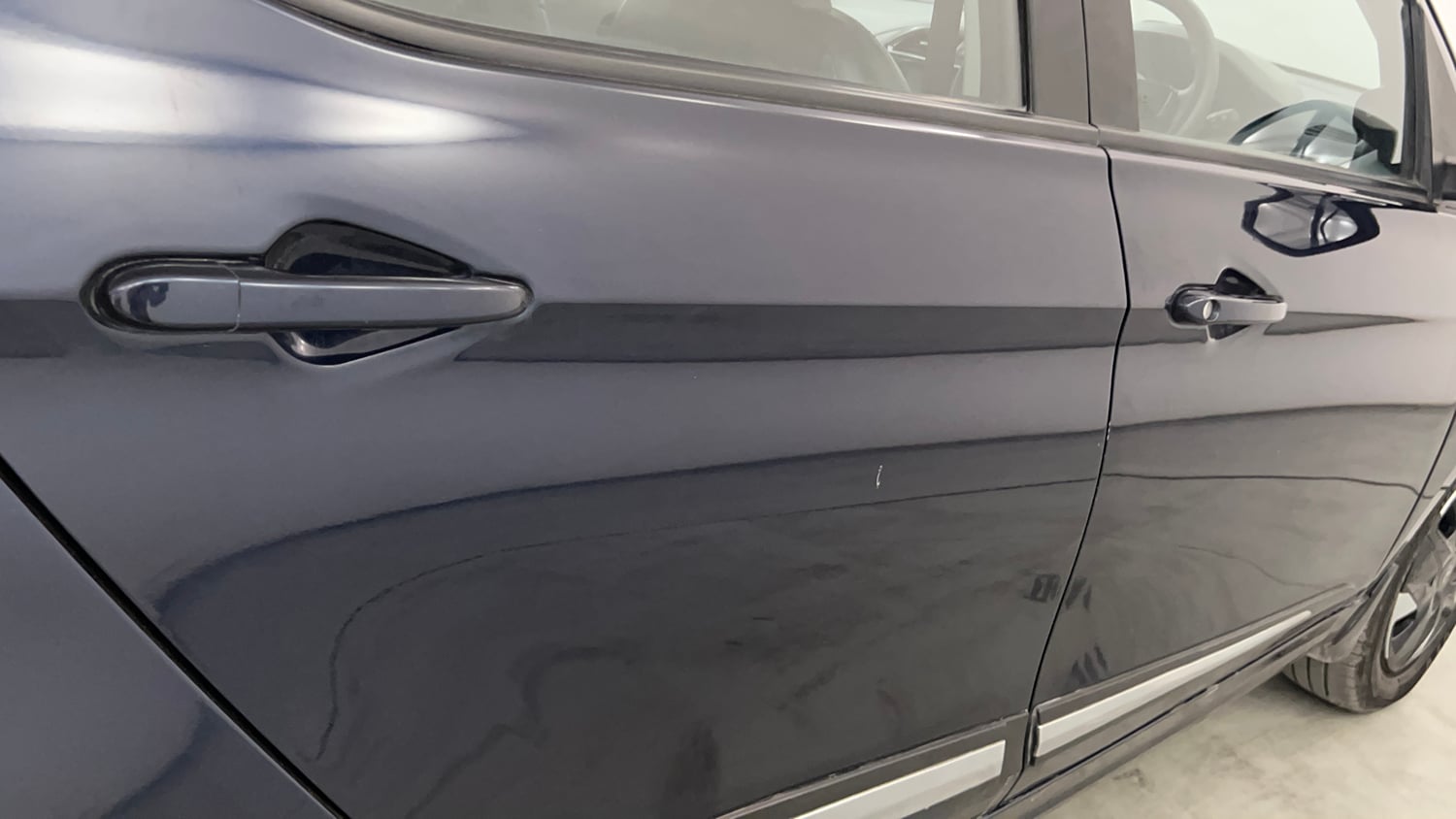 Used 2025 Tata Tiago XTA Petrol Automatic dents MINOR SCRATCH