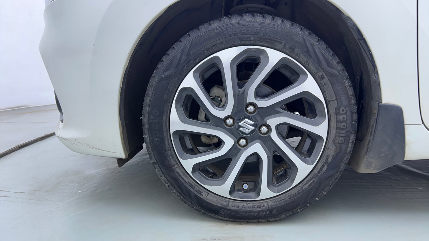 Used 2022 Maruti Suzuki Baleno Alpha MT Petrol Manual tyres LEFT FRONT TYRE RIM VIEW