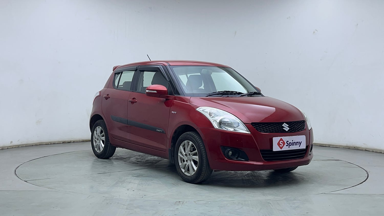 Used 2014 Maruti Suzuki Swift ZXi Petrol Manual exterior RIGHT FRONT CORNER VIEW