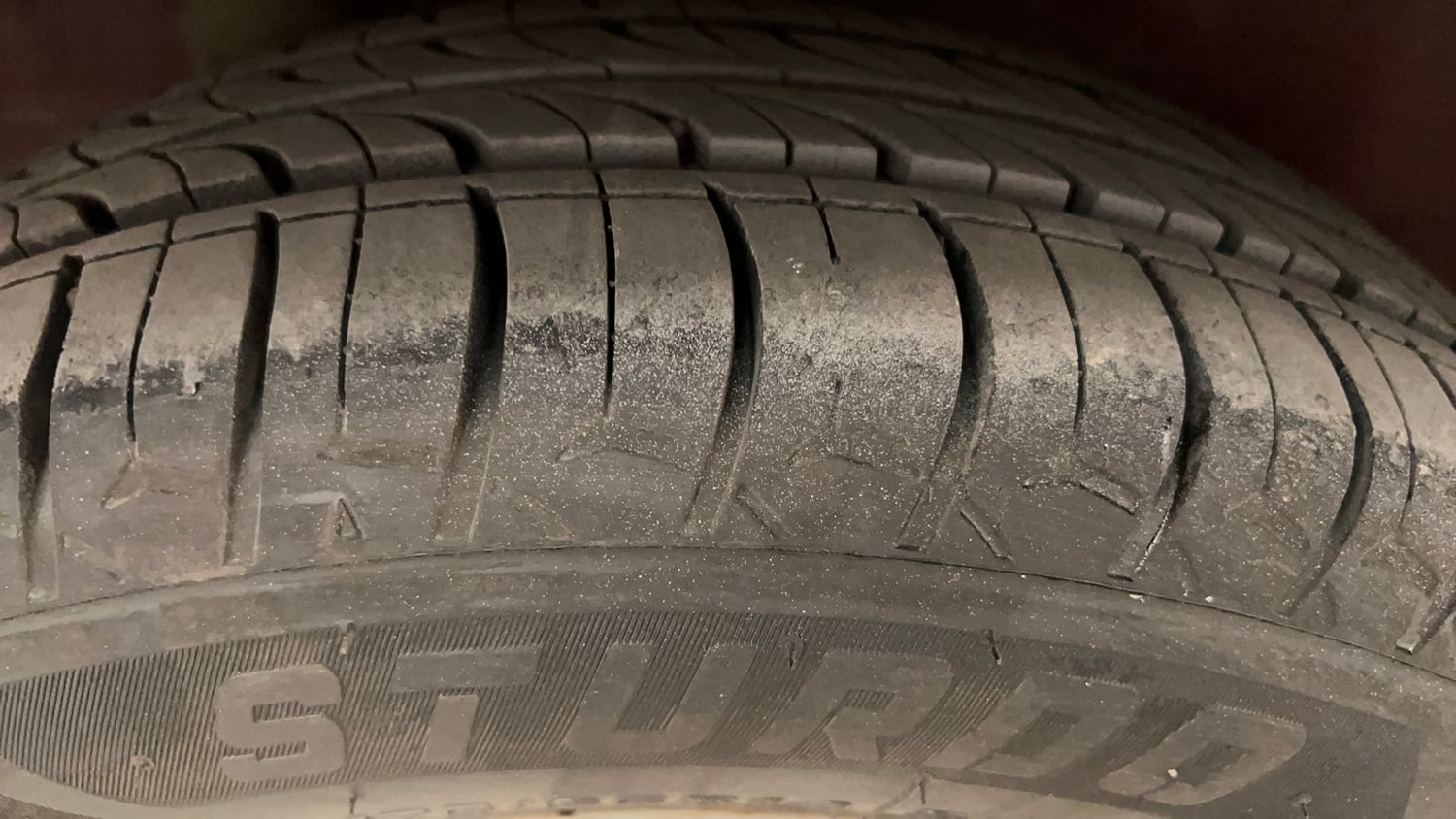 Used 2014 Honda Brio EX MT Petrol Manual tyres RIGHT REAR TYRE TREAD VIEW