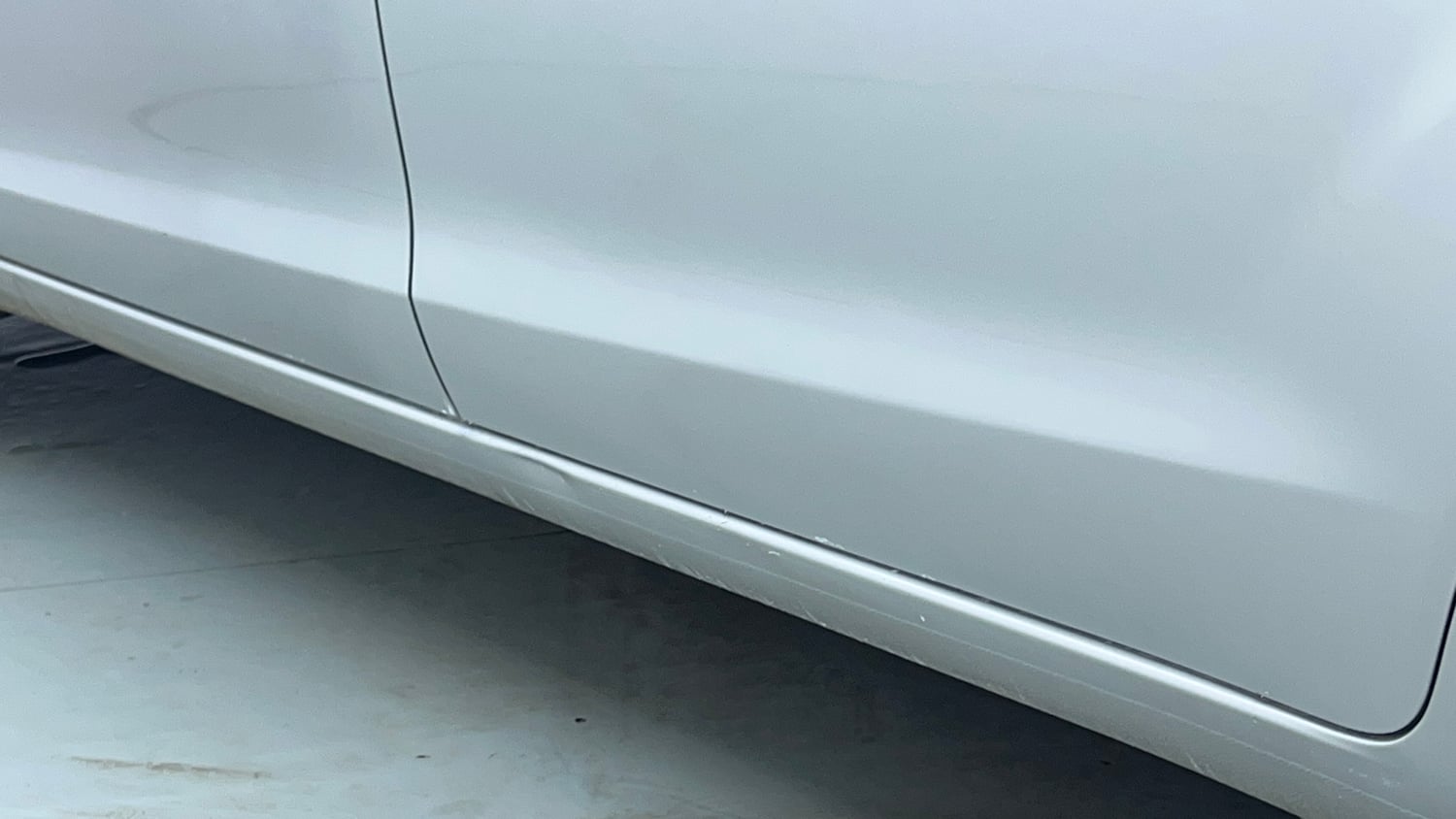 Used 2015 Maruti Suzuki Ertiga ZXi Petrol Manual dents MINOR DENT
