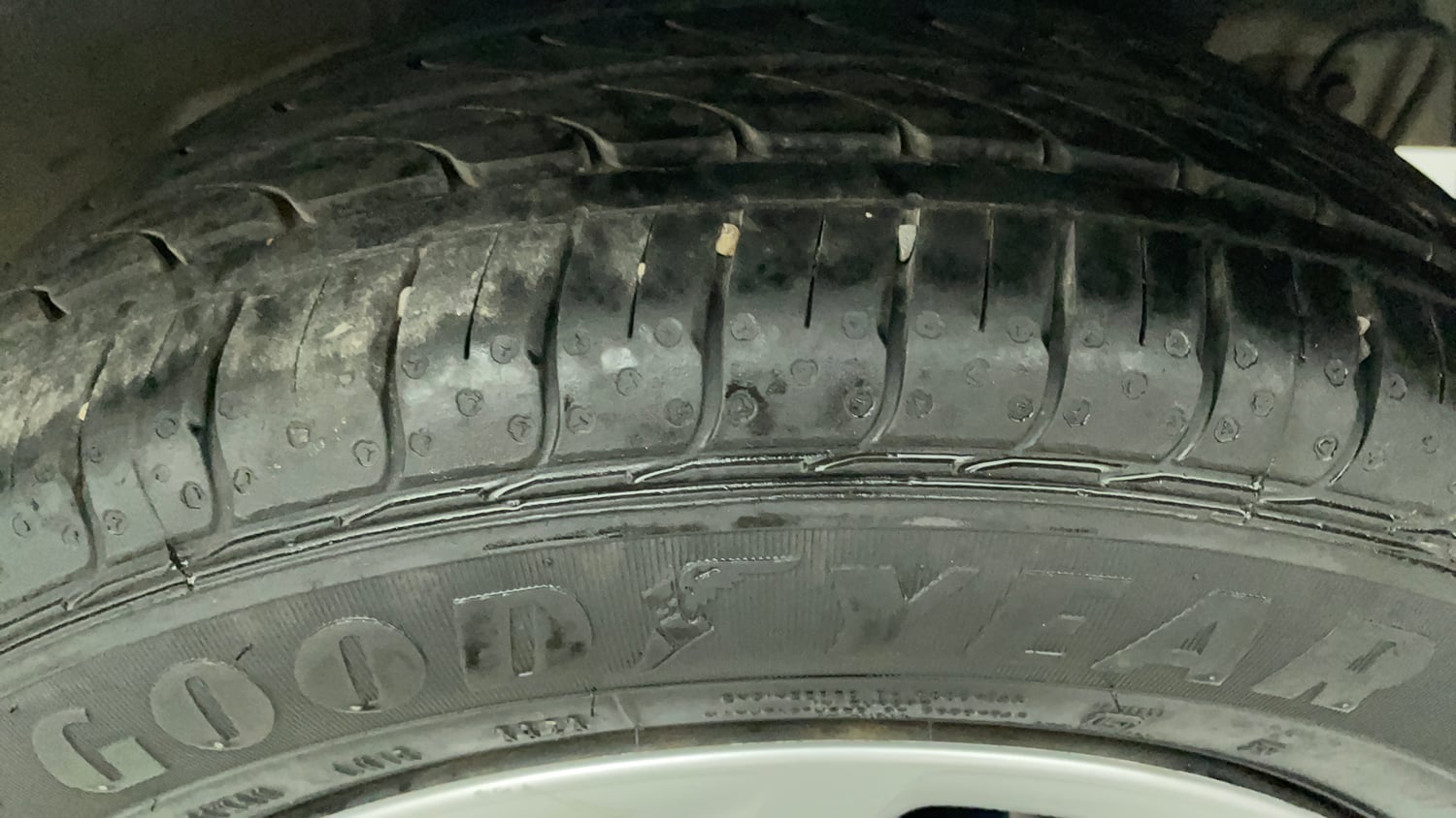 Used 2019 Hyundai Grand i10 Magna 1.2 Kappa VTVT Petrol Manual tyres LEFT REAR TYRE TREAD VIEW