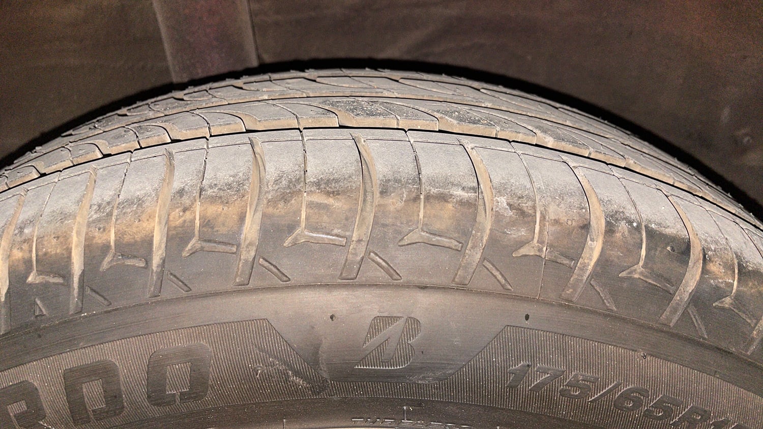 Used 2018 Honda Amaze 1.2 VX MT Petrol Petrol Manual tyres RIGHT REAR TYRE TREAD VIEW