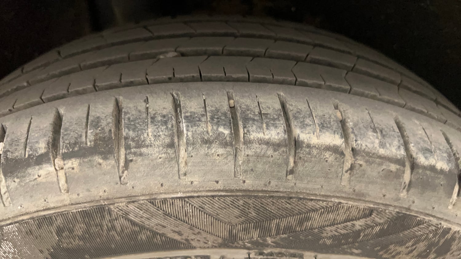 Used 2019 Maruti Suzuki Baleno Alpha Automatic Petrol Automatic tyres RIGHT REAR TYRE TREAD VIEW