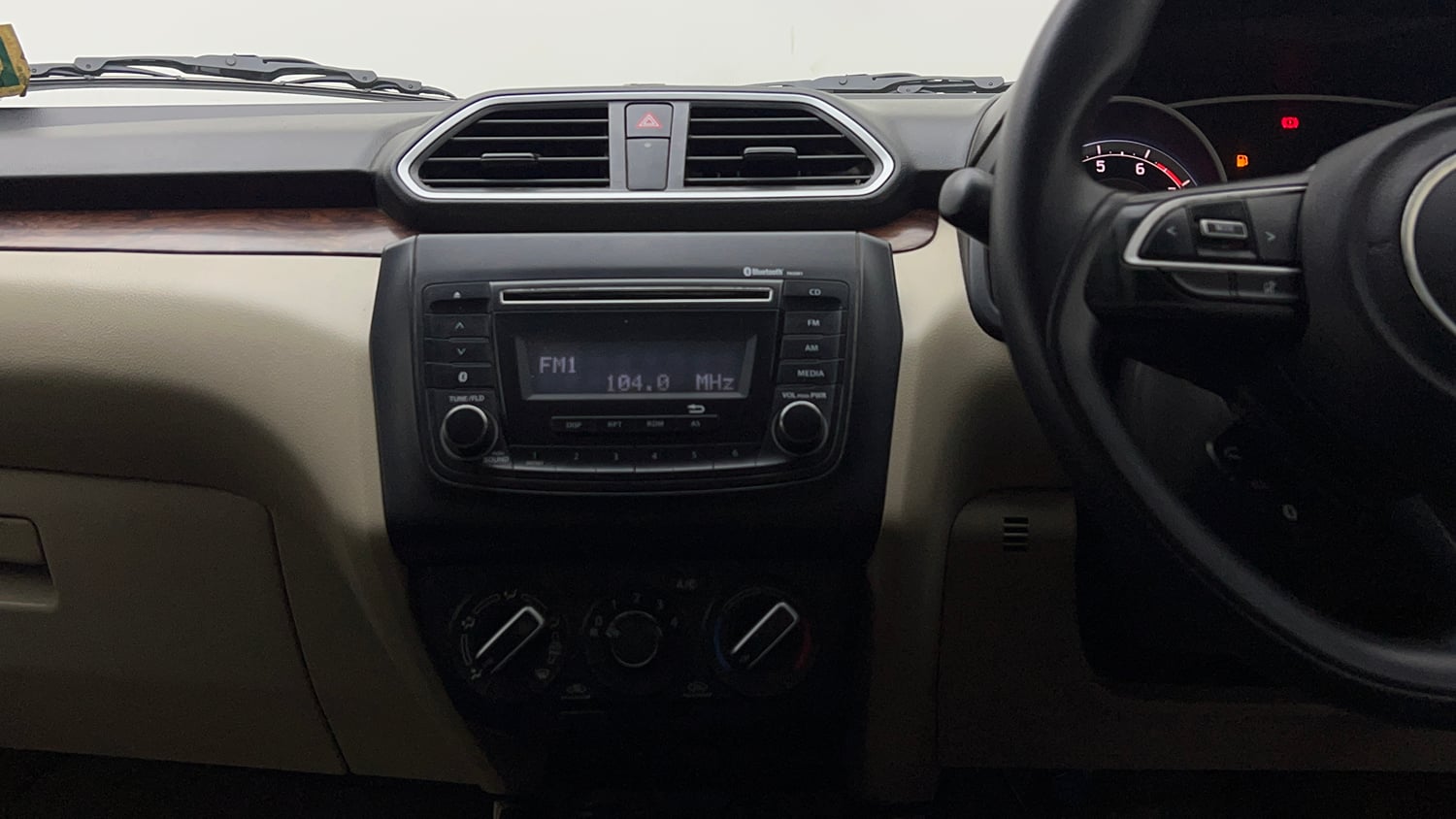 Used 2019 Maruti Suzuki Dzire VXi Petrol Manual interior MUSIC SYSTEM & AC CONTROL VIEW