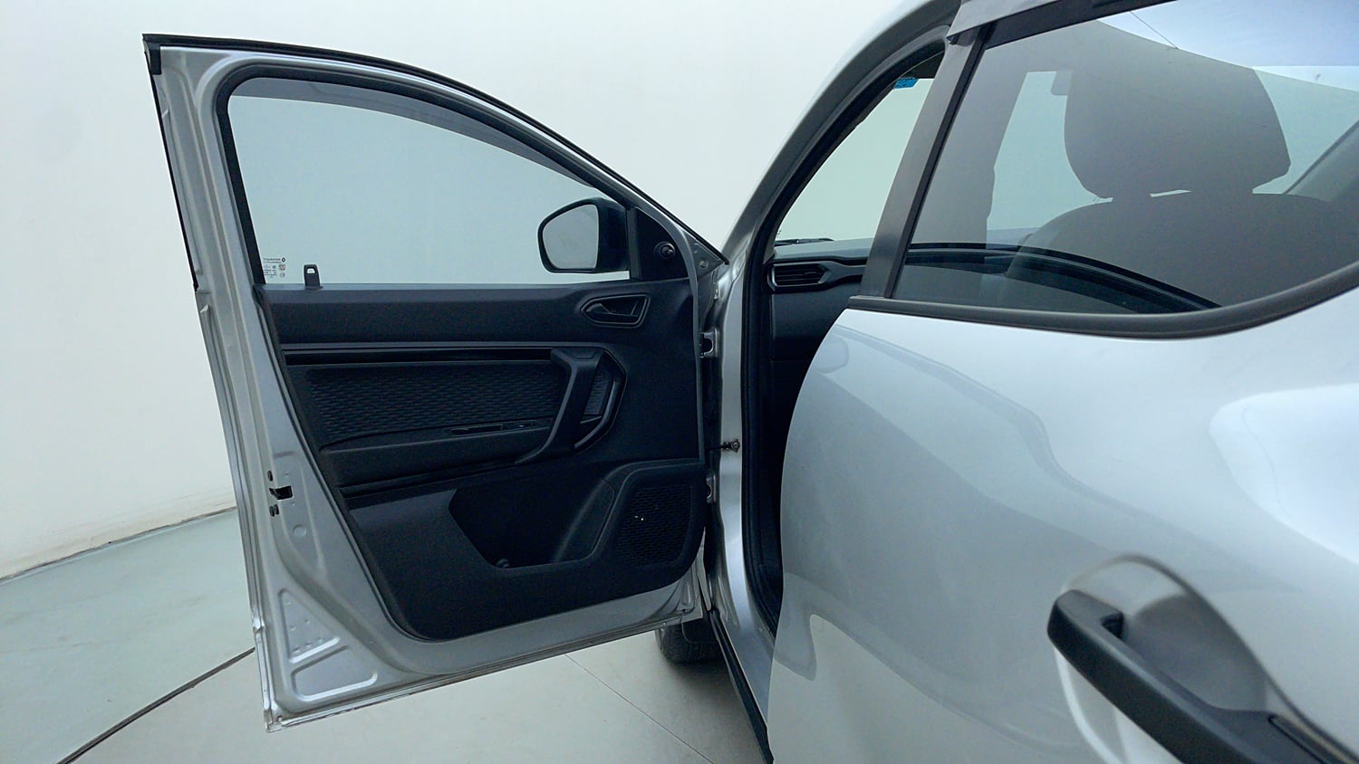 Used 2022 Renault Kiger RXE MT Petrol Manual interior LEFT FRONT DOOR OPEN VIEW