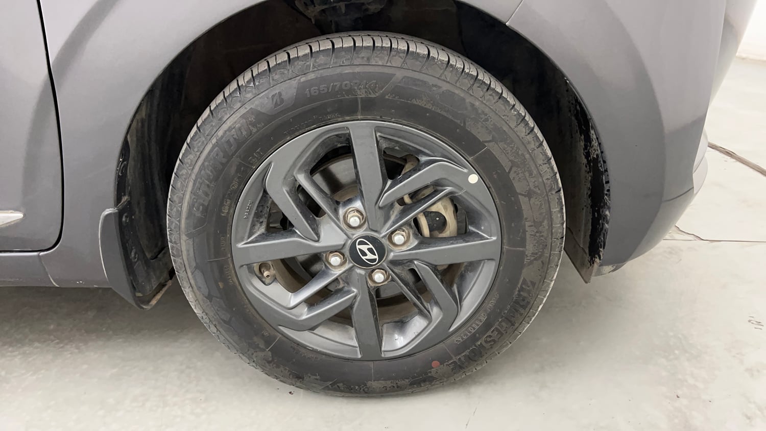 Used 2020 Hyundai Grand i10 Nios Sportz 1.2 Kappa VTVT CNG Cng Manual tyres RIGHT FRONT TYRE RIM VIEW