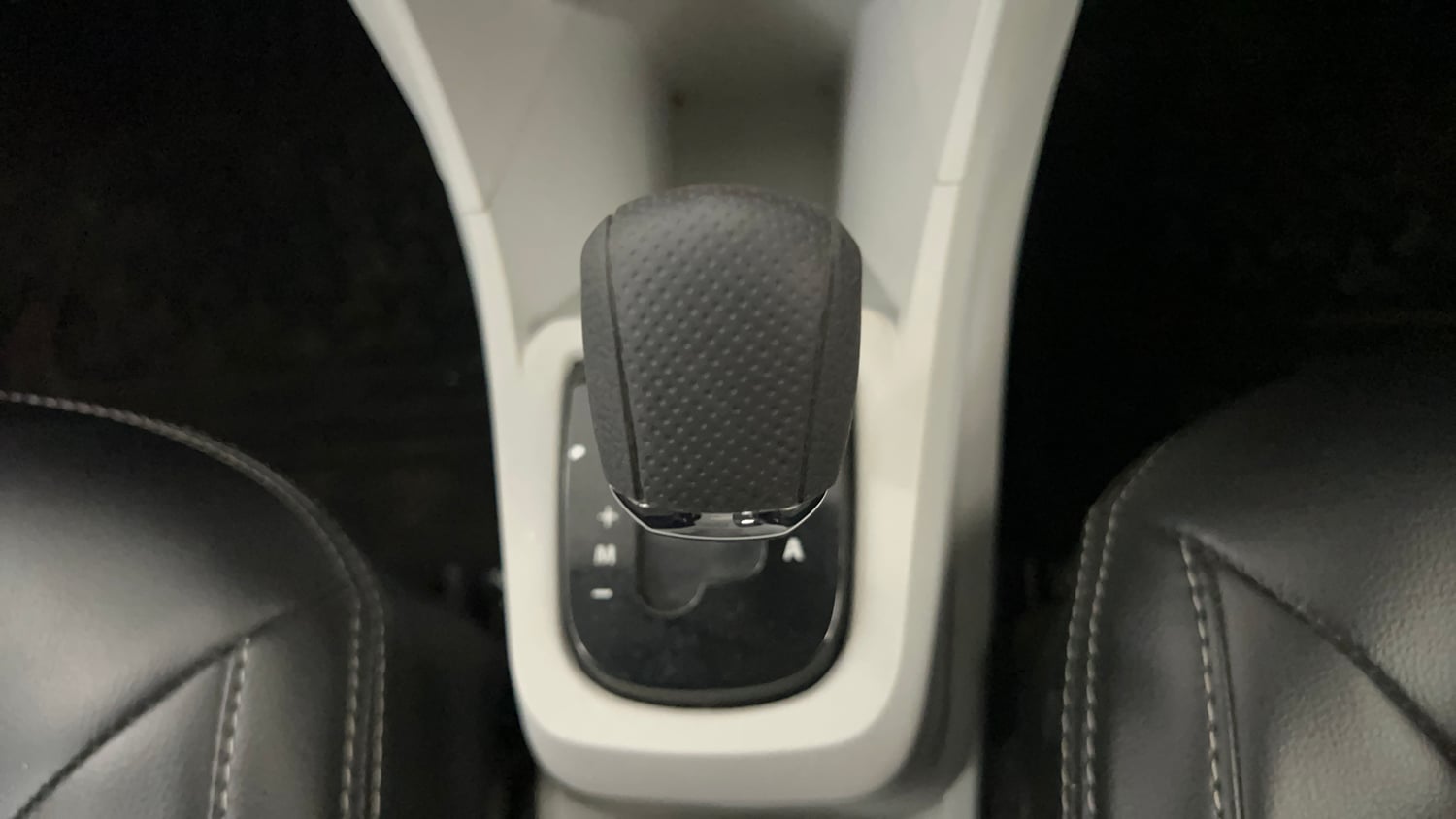 Used 2025 Tata Tiago XTA Petrol Automatic interior GEAR  KNOB VIEW