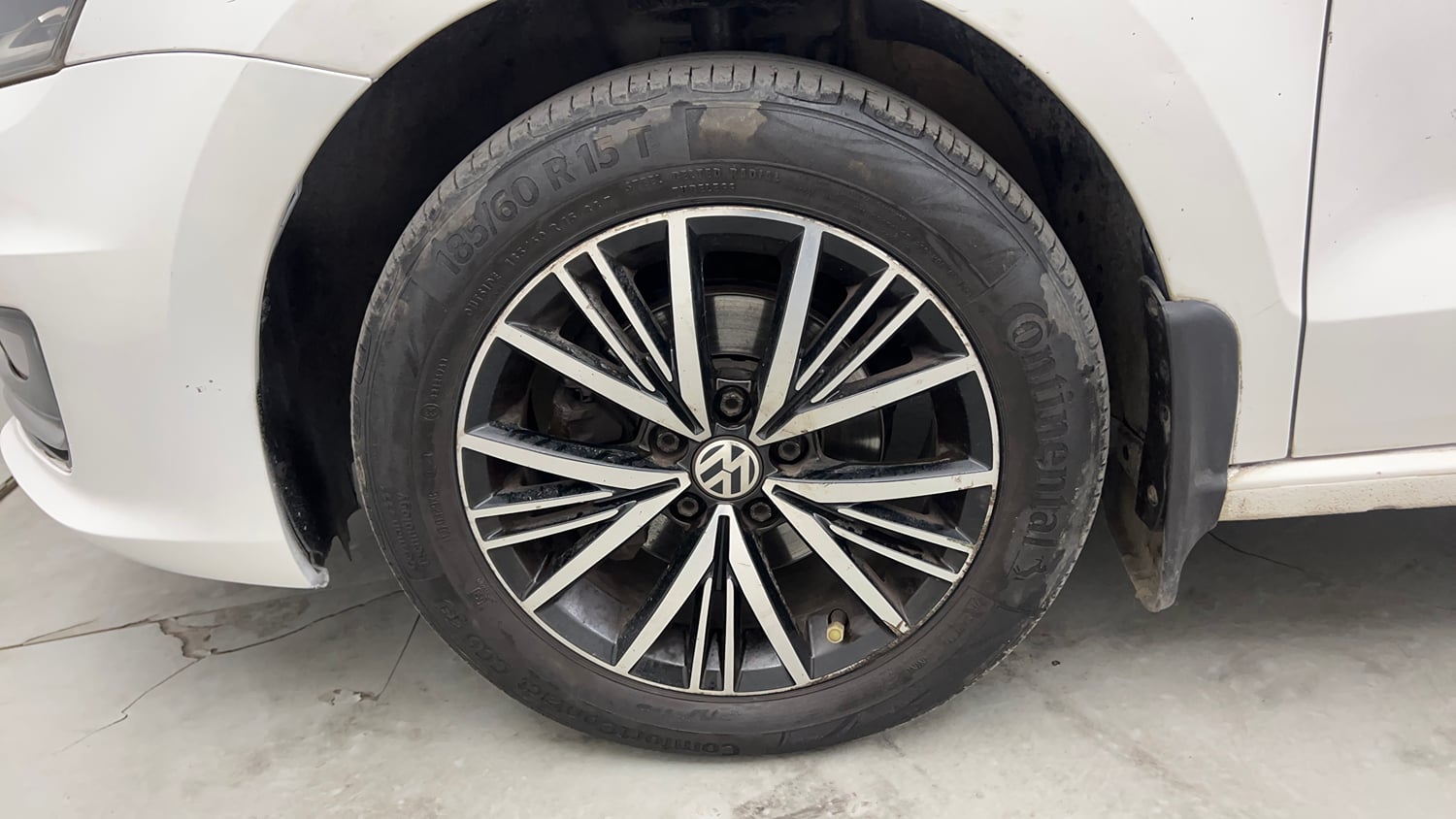 Used 2019 Volkswagen Vento Highline 1.5 (D) Diesel Manual tyres LEFT FRONT TYRE RIM VIEW