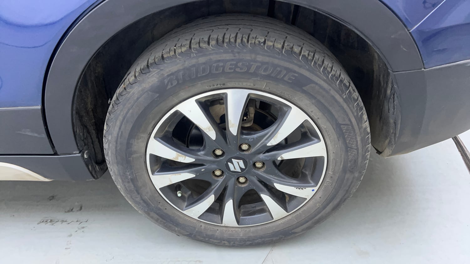Used 2018 Maruti Suzuki S-Cross Zeta 1.3 Diesel Manual tyres LEFT REAR TYRE RIM VIEW