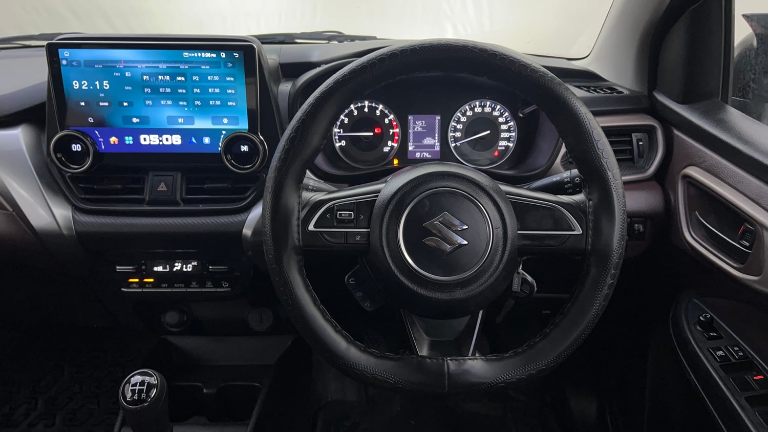 Used 2024 Maruti Suzuki Fronx Delta Plus 1.2L MT Petrol Manual interior STEERING VIEW