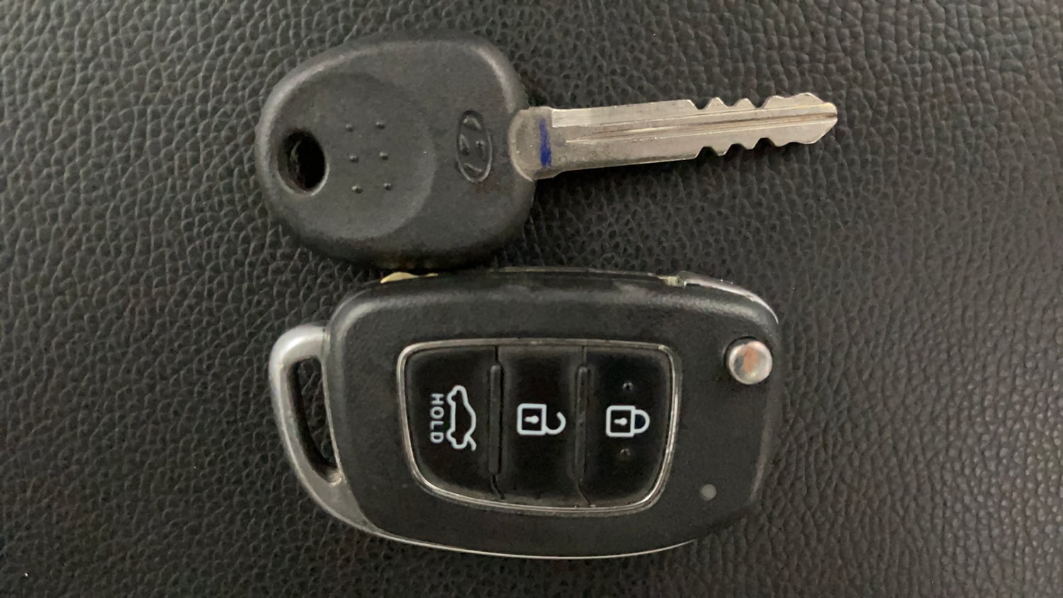 Used 2021 Hyundai Grand i10 Nios Sportz Petrol+cng(outside fitted) Cng Manual extra CAR KEY VIEW