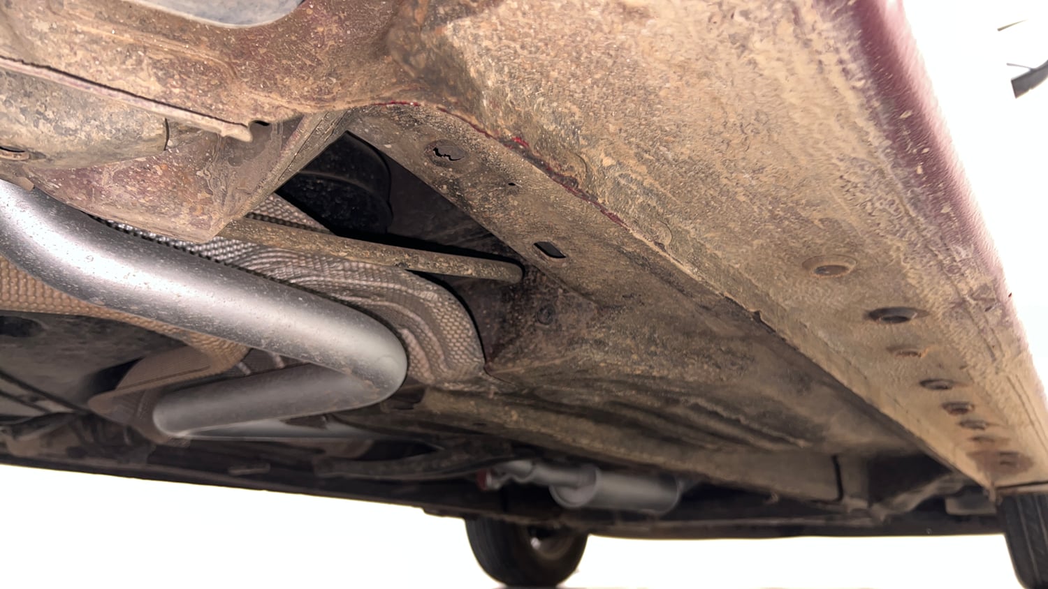 Used 2016 Ford Figo Aspire Titanium 1.2 Ti-VCT Petrol Manual extra REAR RIGHT UNDERBODY VIEW