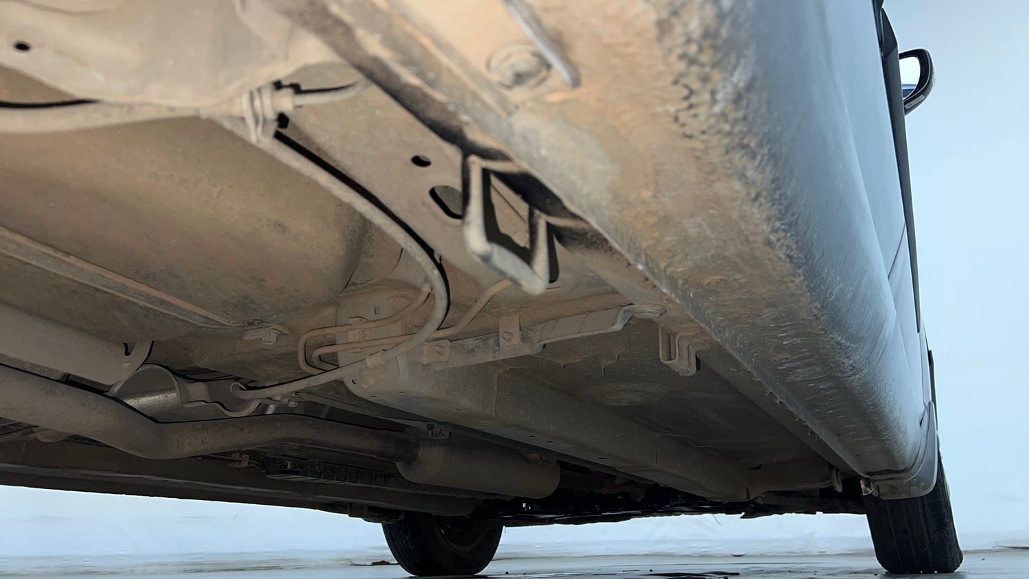 Used 2019 Maruti Suzuki Ciaz Sigma Hybrid 1.5 Petrol Manual extra REAR RIGHT UNDERBODY VIEW