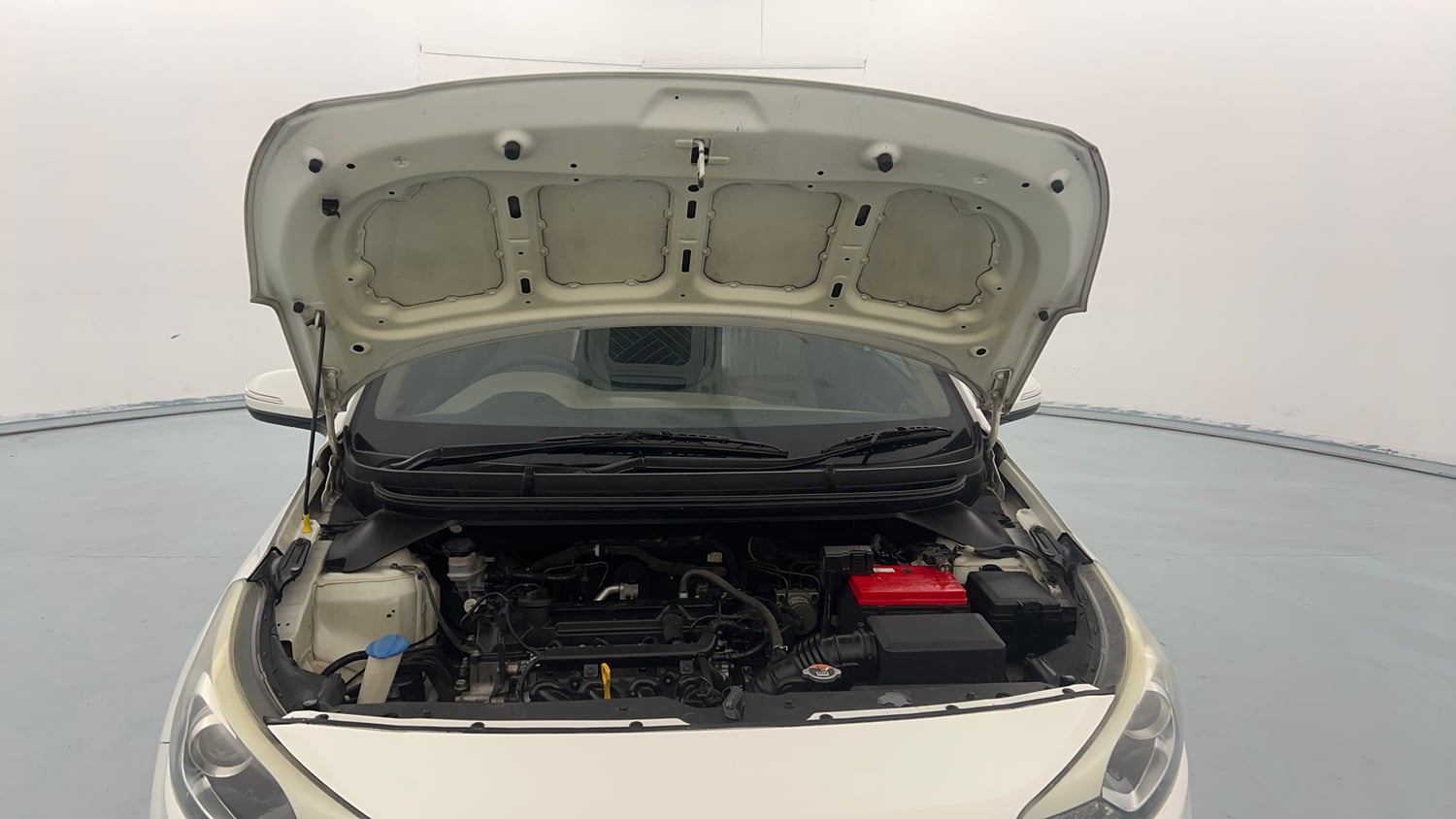 Used 2016 Hyundai Elite i20 Asta 1.2 Petrol Manual engine ENGINE & BONNET OPEN FRONT VIEW