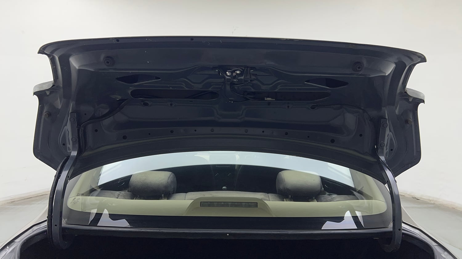 Used 2019 Maruti Suzuki Dzire VXi Petrol Manual interior DICKY DOOR OPEN VIEW