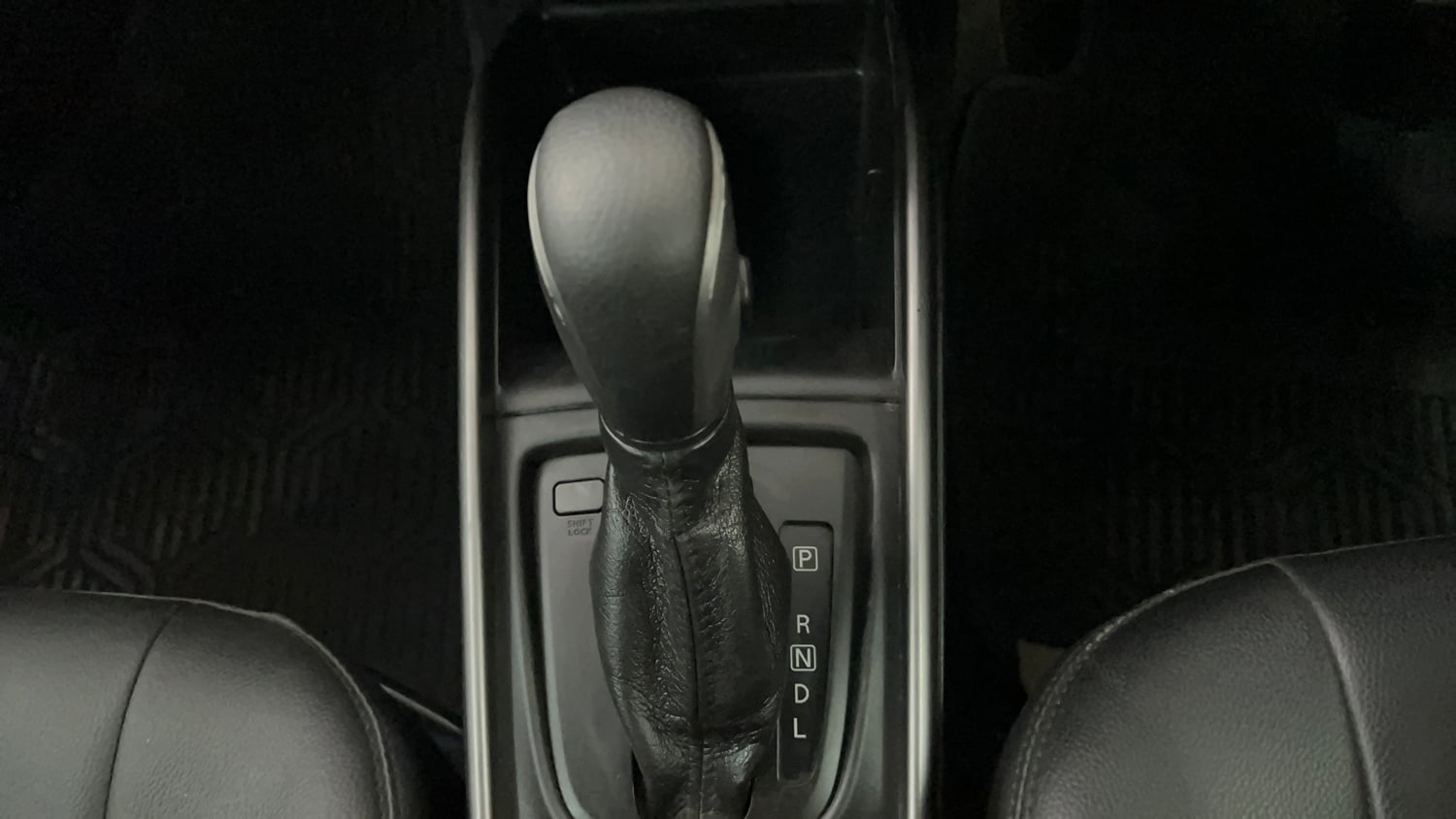 Used 2019 Maruti Suzuki Baleno Alpha Automatic Petrol Automatic interior GEAR  KNOB VIEW