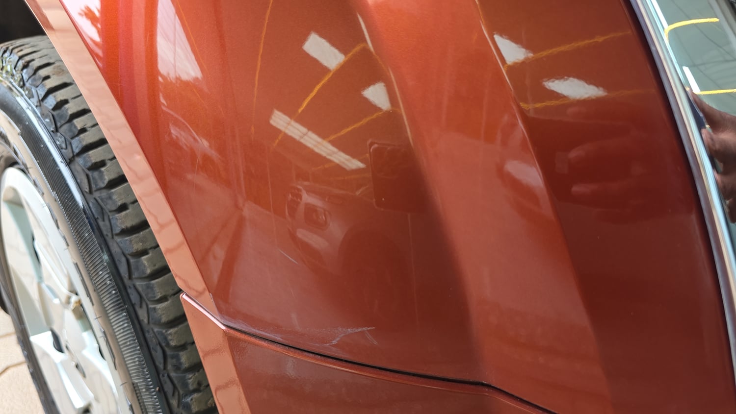 Used 2017 Mahindra XUV500 W4 Diesel Manual dents MINOR SCRATCH