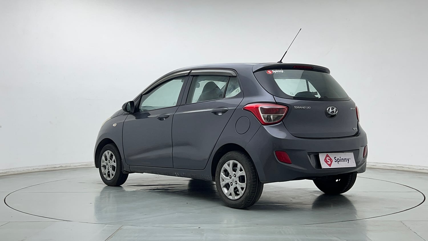 Used 2015 Hyundai Grand i10 Magna 1.2 Kappa VTVT Petrol Manual exterior LEFT REAR CORNER VIEW
