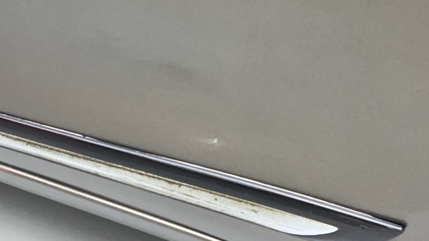Used 2018 Maruti Suzuki Dzire VXi AMT Petrol Automatic dents MINOR SCRATCH