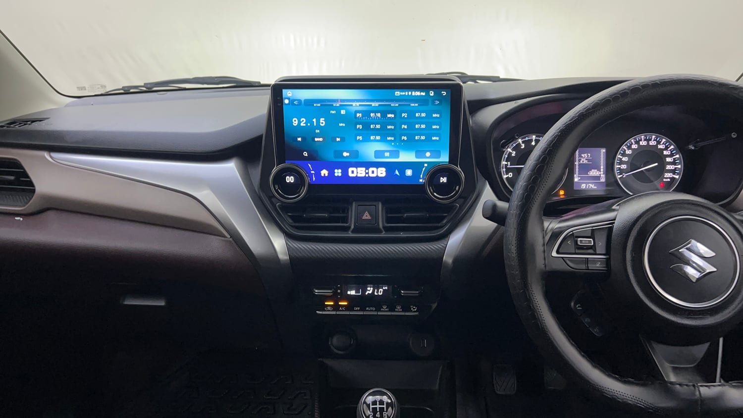 Used 2024 Maruti Suzuki Fronx Delta Plus 1.2L MT Petrol Manual interior MUSIC SYSTEM & AC CONTROL VIEW