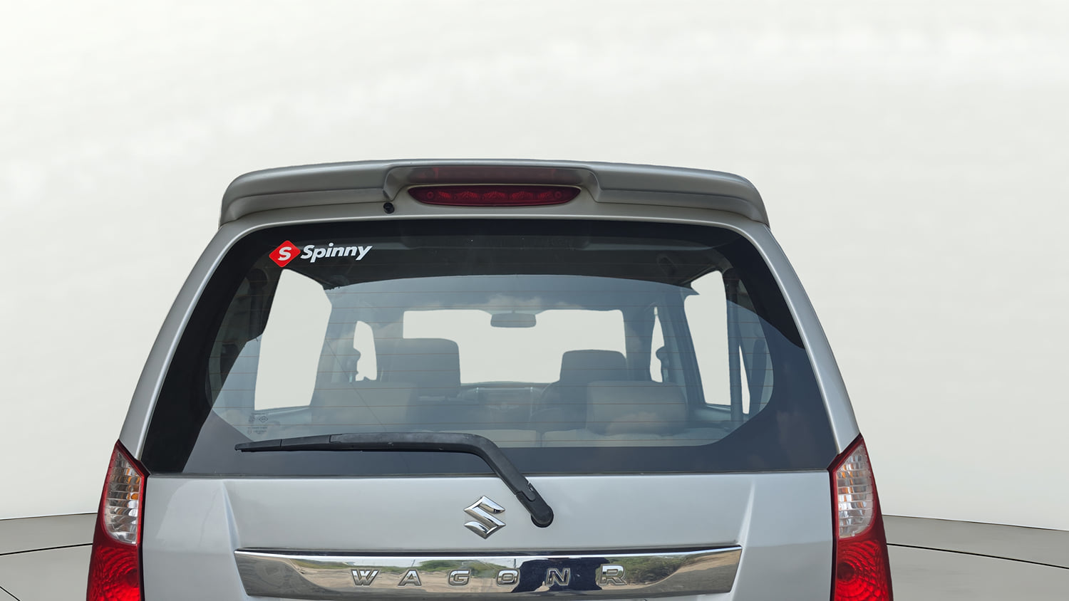 Used 2015 Maruti Suzuki Wagon R VXI Petrol Manual exterior BACK WINDSHIELD VIEW