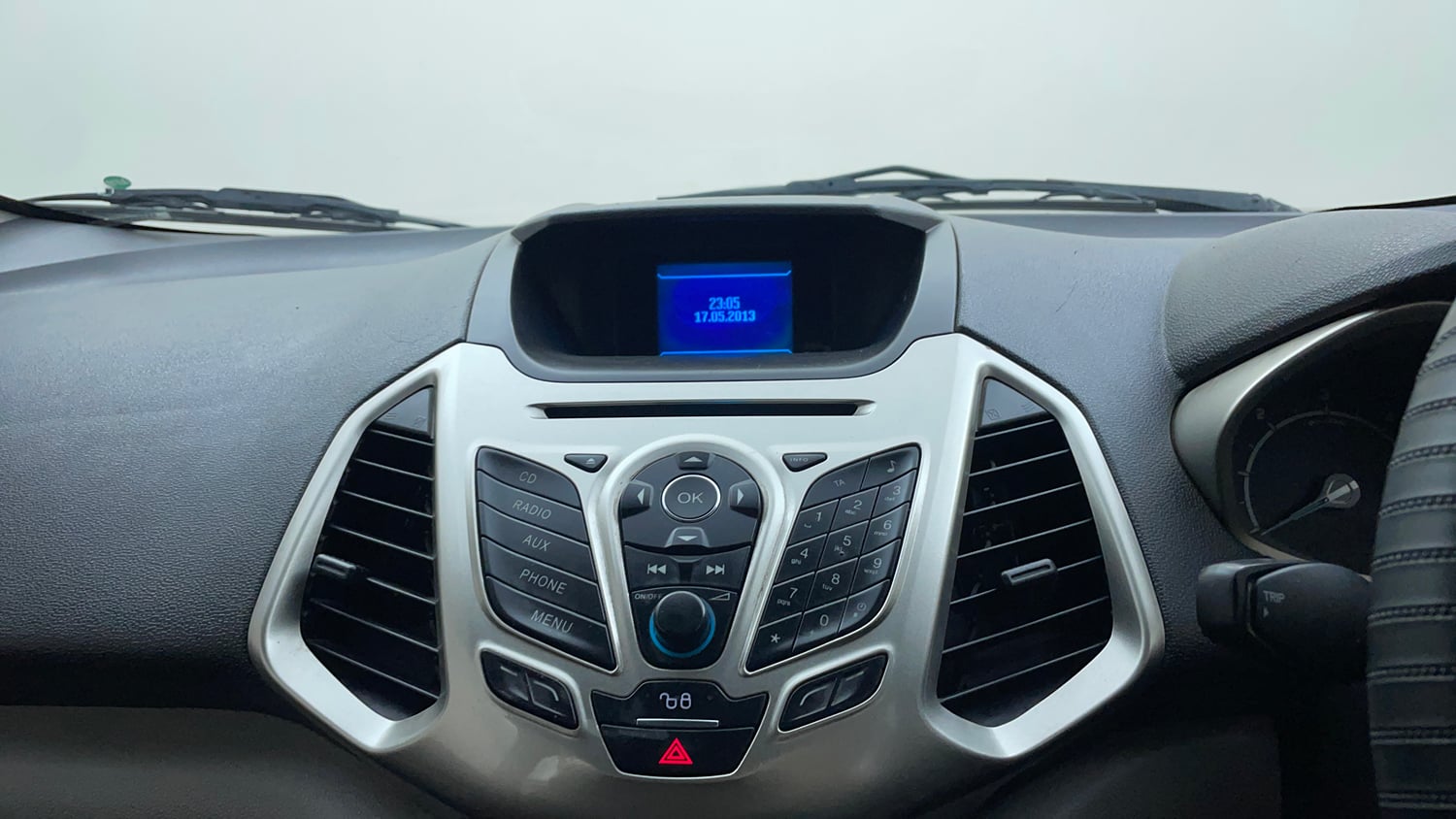 Used 2014 Ford EcoSport Titanium 1.5 TDCi Diesel Manual top_features Integrated (in-dash) music system