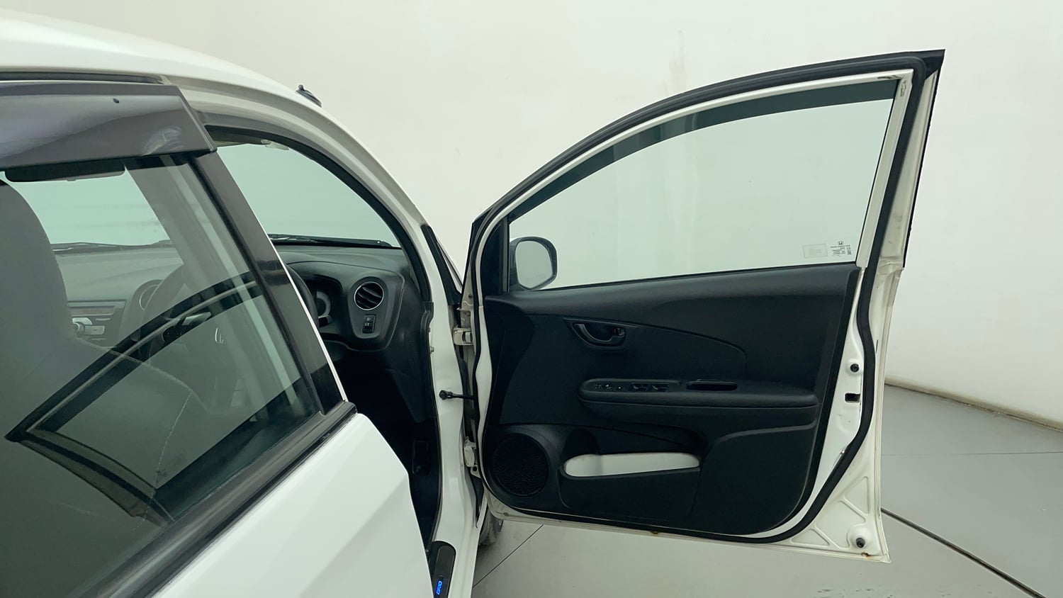 Used 2014 Honda Brio S MT Petrol Manual interior RIGHT FRONT DOOR OPEN VIEW