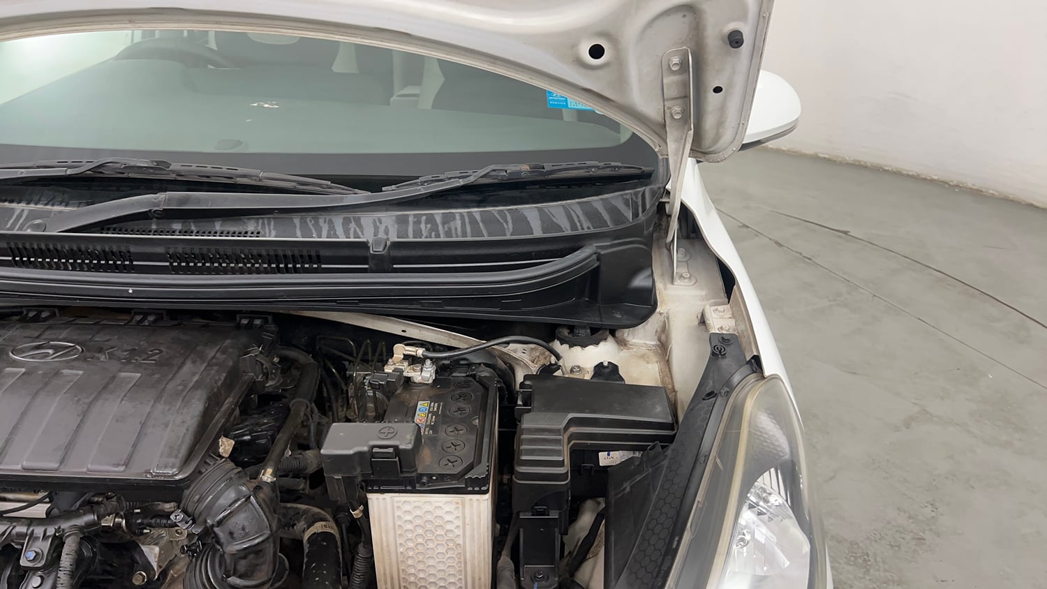 Used 2021 Hyundai Aura SX 1.2 Petrol Petrol Manual engine ENGINE LEFT SIDE HINGE & APRON VIEW