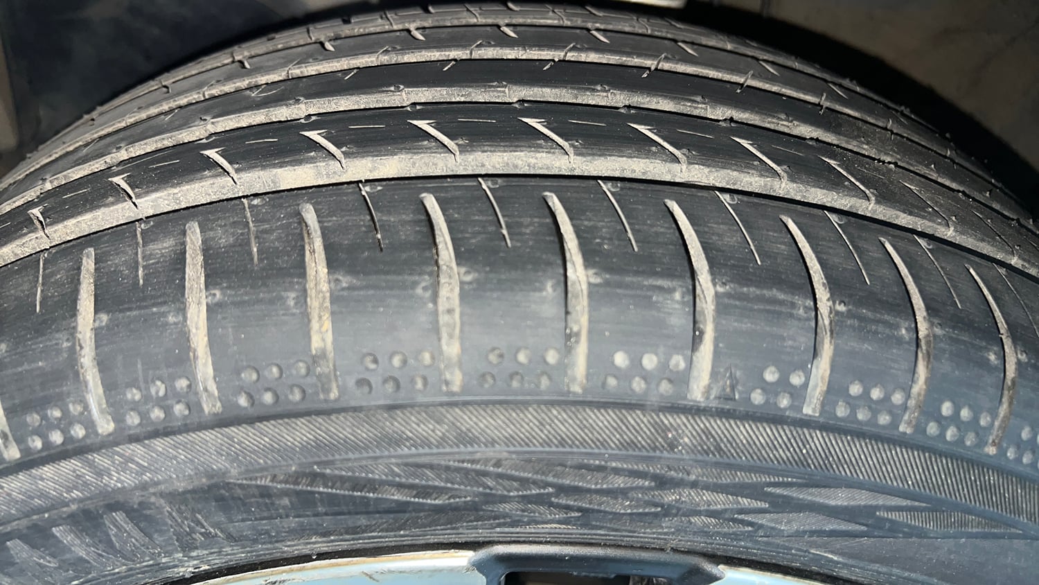 Used 2022 Honda City ZX CVT Petrol Petrol Automatic tyres LEFT FRONT TYRE TREAD VIEW