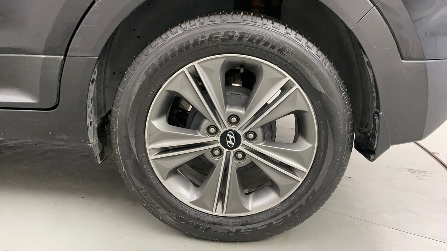 Used 2016 Hyundai Creta 1.6 SX Plus AT Petrol Petrol Automatic tyres LEFT REAR TYRE RIM VIEW