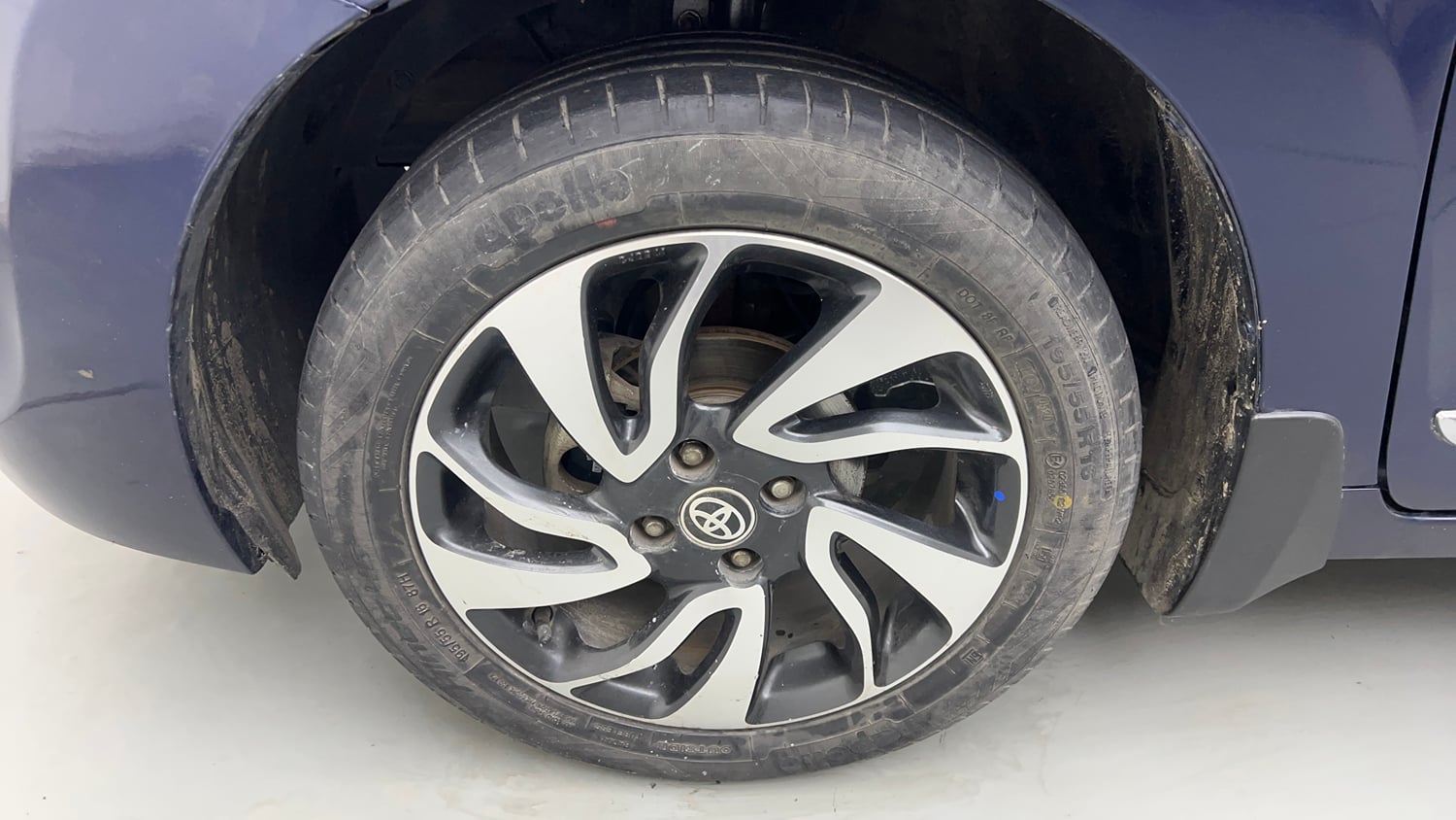 Used 2020 Toyota Glanza G Petrol Manual tyres LEFT FRONT TYRE RIM VIEW