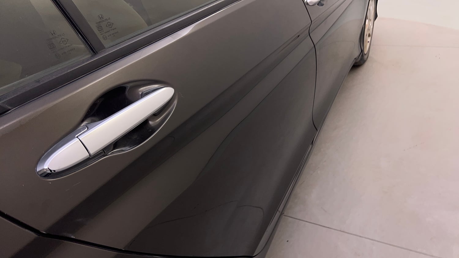 Used 2015 Honda City VX Petrol Manual dents MINOR DENT