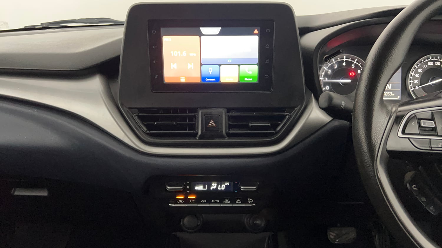 Used 2023 Maruti Suzuki Baleno Delta AGS Petrol Automatic interior MUSIC SYSTEM & AC CONTROL VIEW