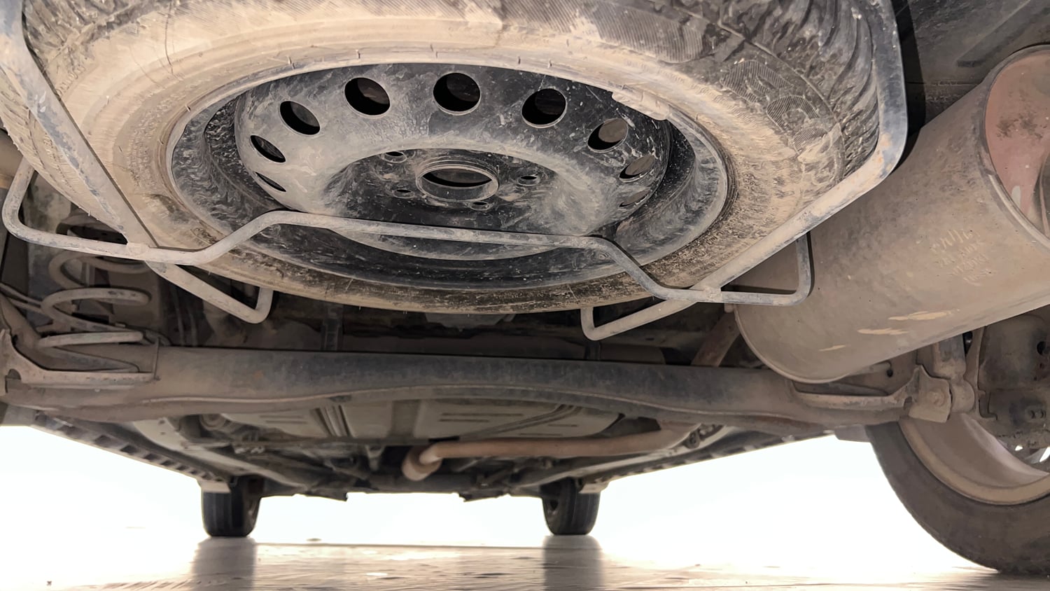 Used 2021 Maruti Suzuki XL6 Alpha MT Petrol Petrol Manual extra REAR UNDERBODY VIEW (TAKEN FROM REAR)