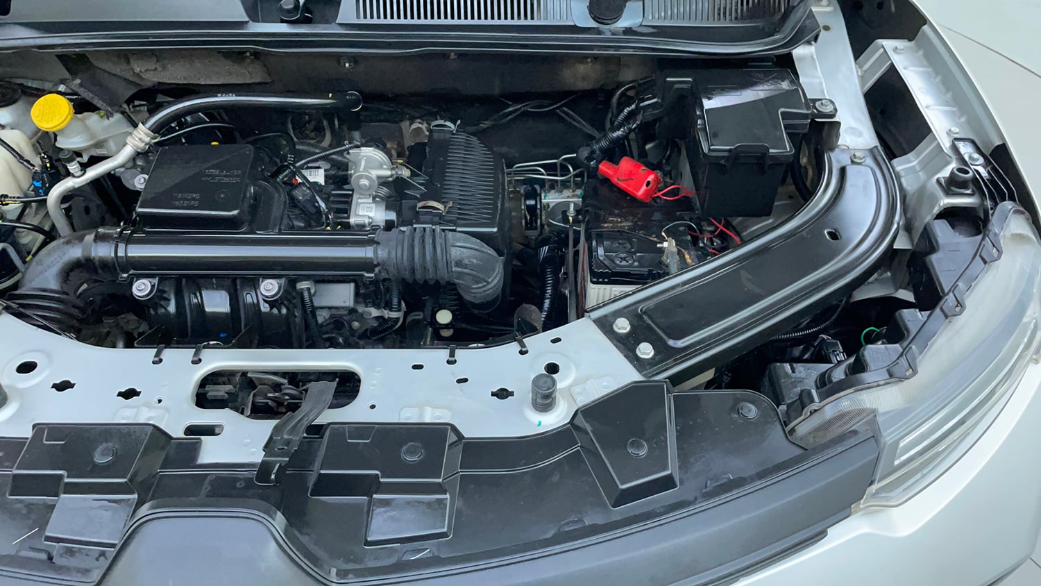 Used 2022 Renault Kiger RXE MT Petrol Manual engine ENGINE LEFT SIDE VIEW