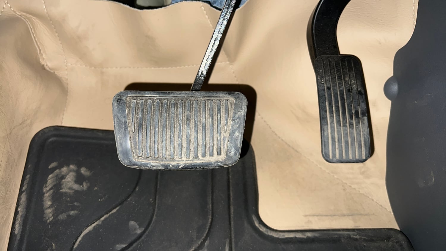Used 2025 Hyundai Creta 1.5 MPi Petrol IVT SX(O) Petrol Automatic interior PEDALS VIEW
