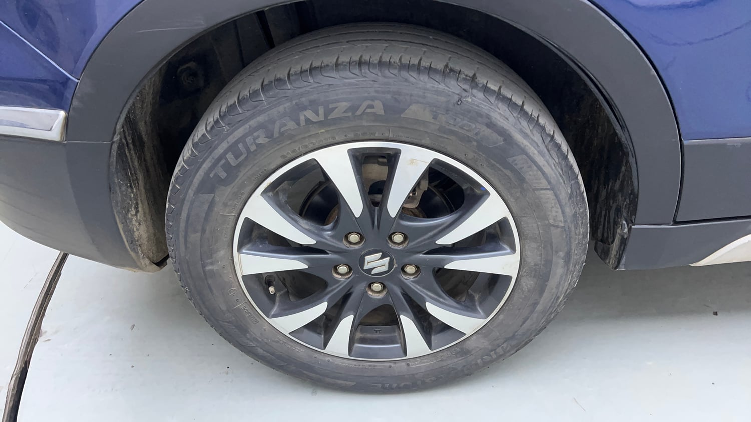 Used 2018 Maruti Suzuki S-Cross Zeta 1.3 Diesel Manual tyres RIGHT REAR TYRE RIM VIEW