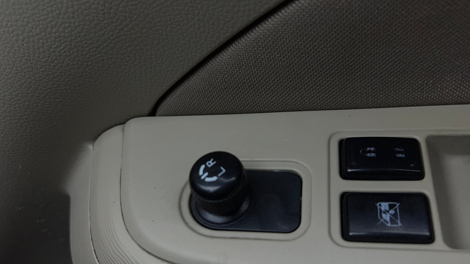 Used 2019 Maruti Suzuki Dzire VXi Petrol Manual top_features Adjustable ORVM